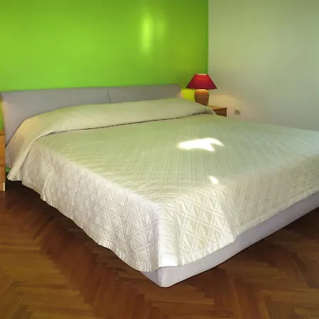 Julija - Vod300 By Interhome 3*