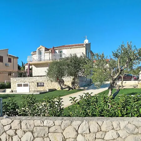 Julija - Vod300 By Interhome Hotel